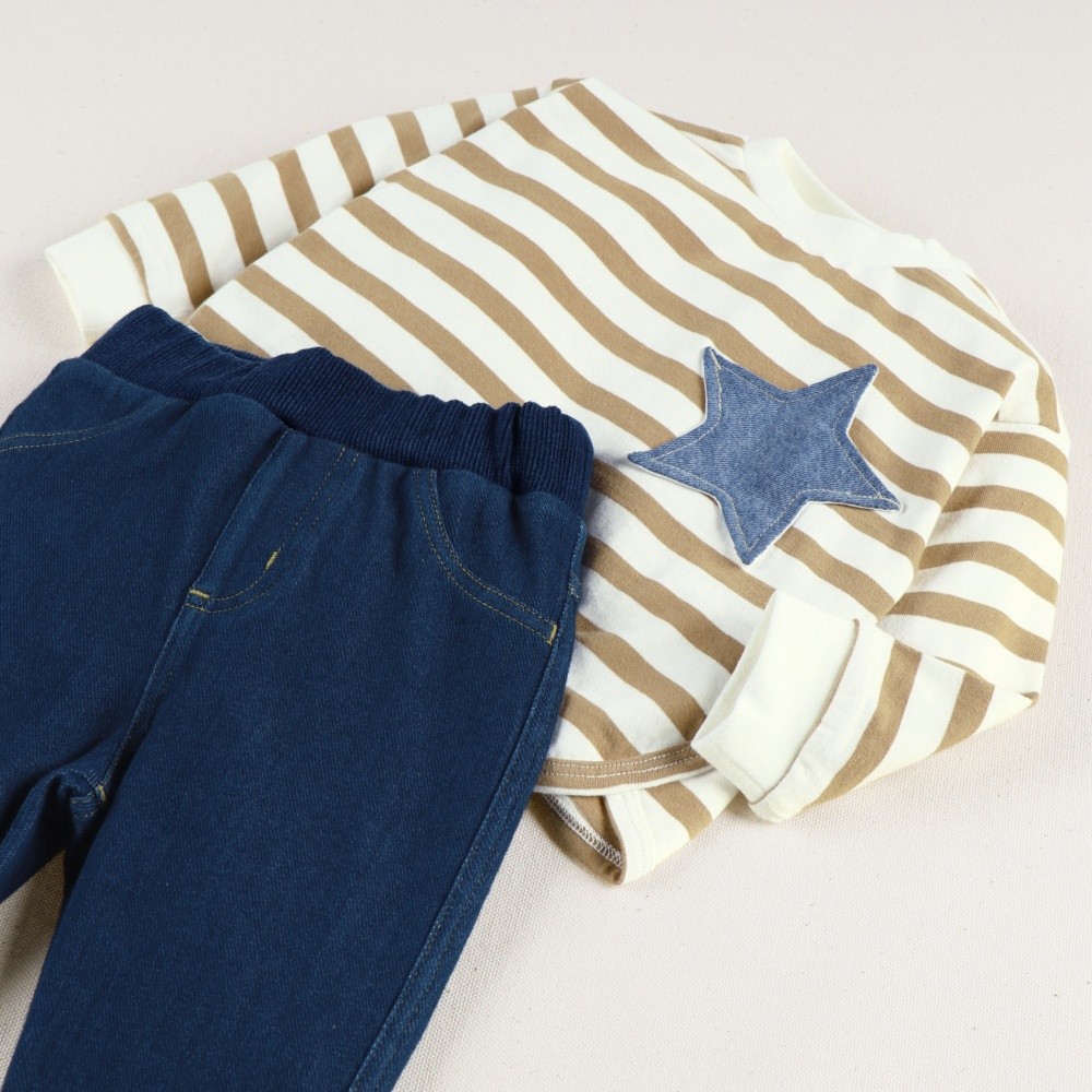 ネイビーブルー