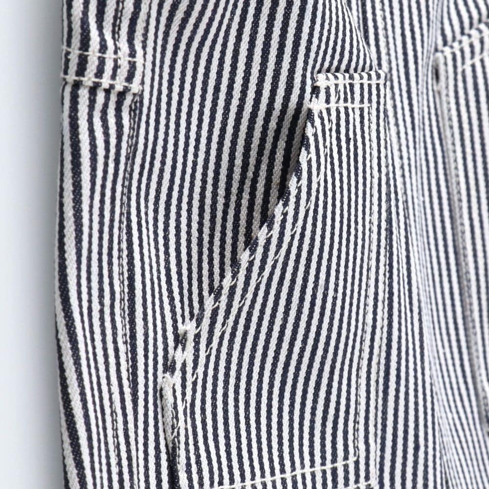 ネイビーブルー