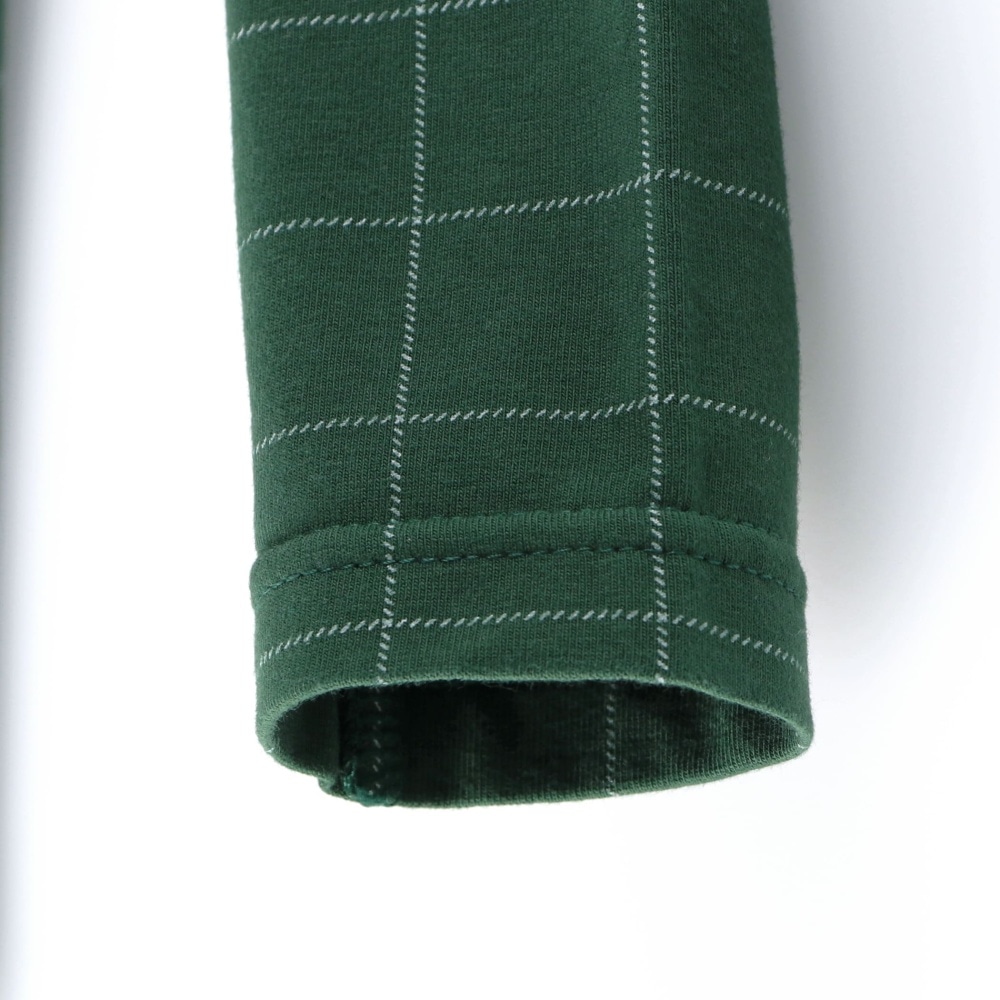 ダークグリーン