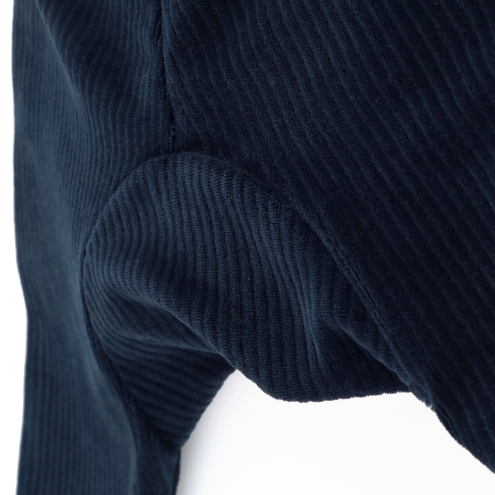 ネイビーブルー