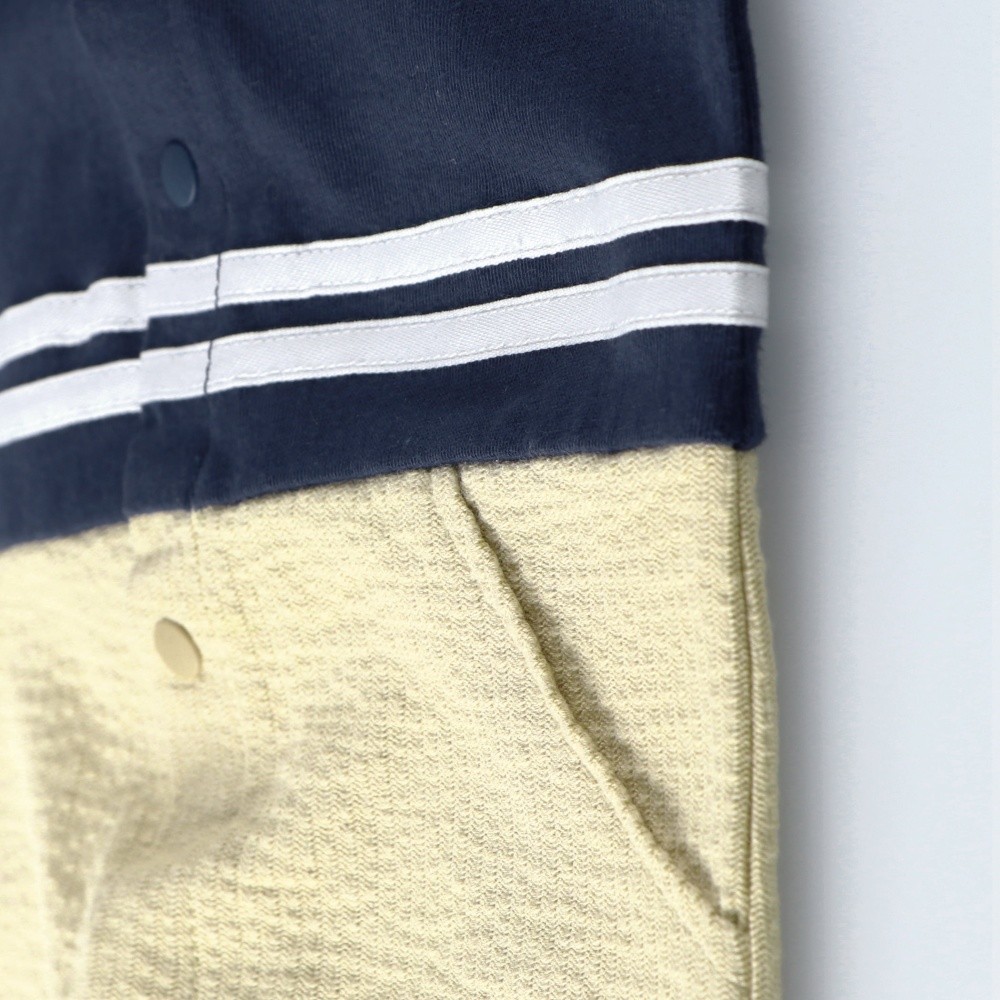 ネイビーブルー