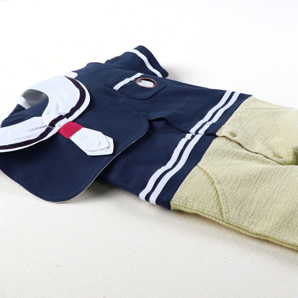 ネイビーブルー