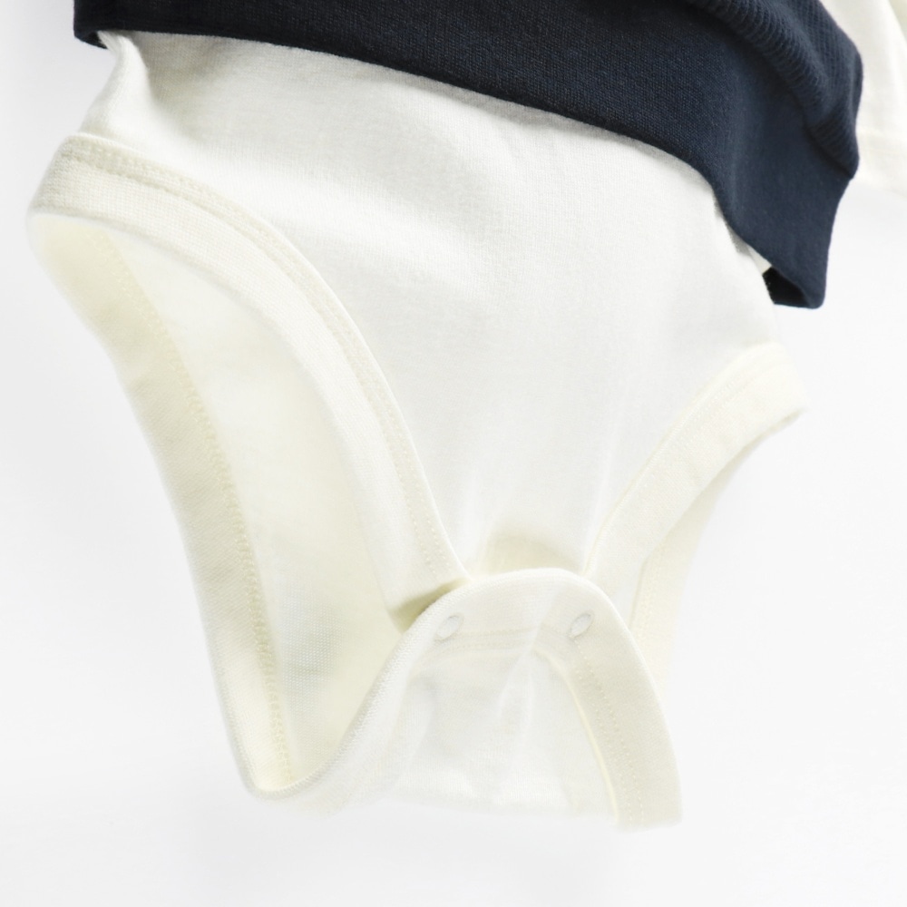 ネイビーブルー