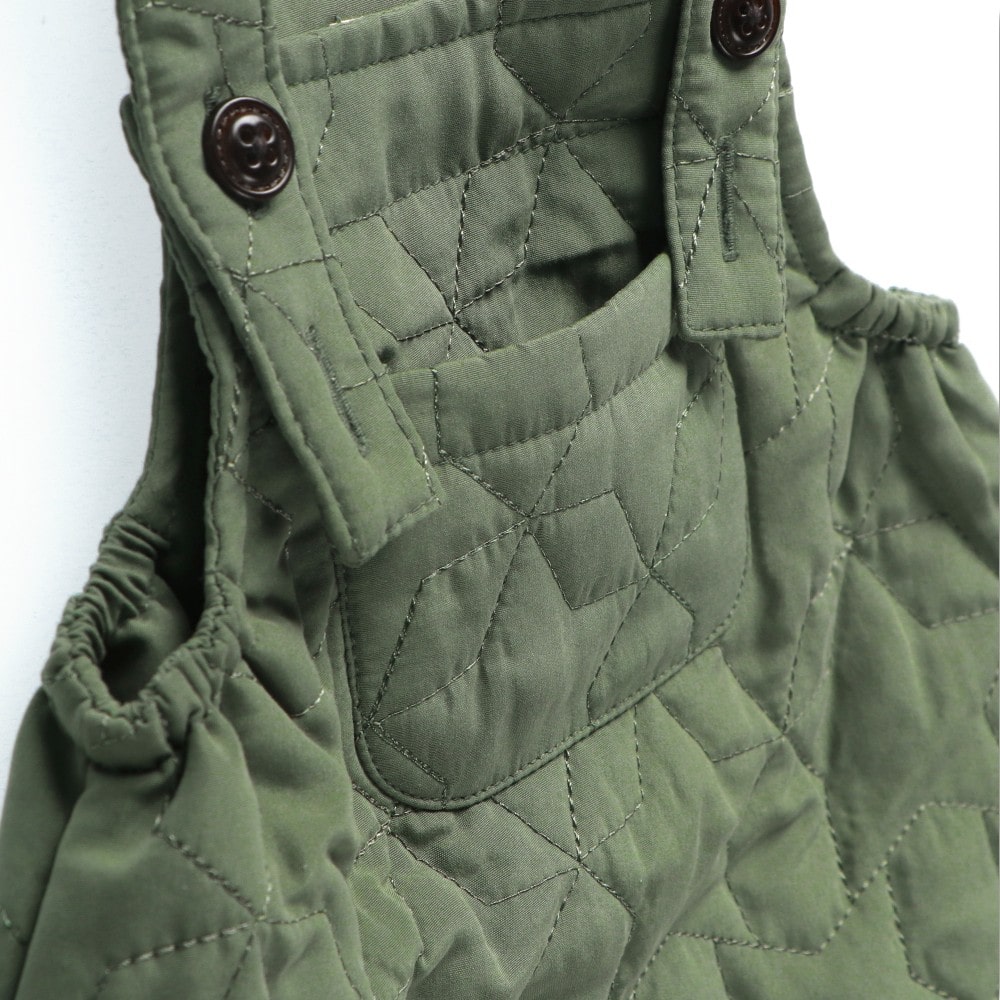 カーキグリーン