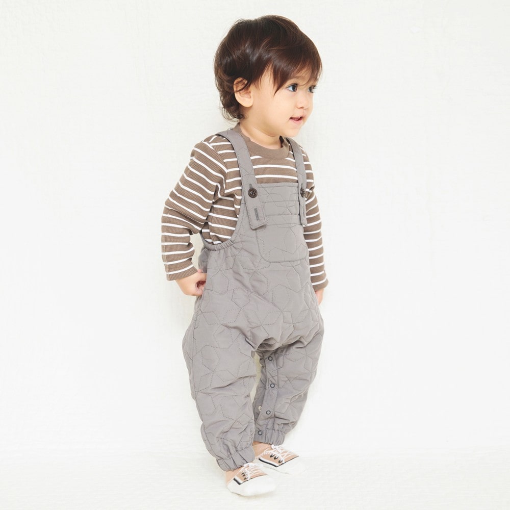 チャコールグレー