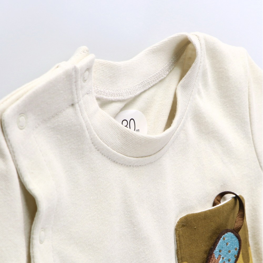 ライトベージュ