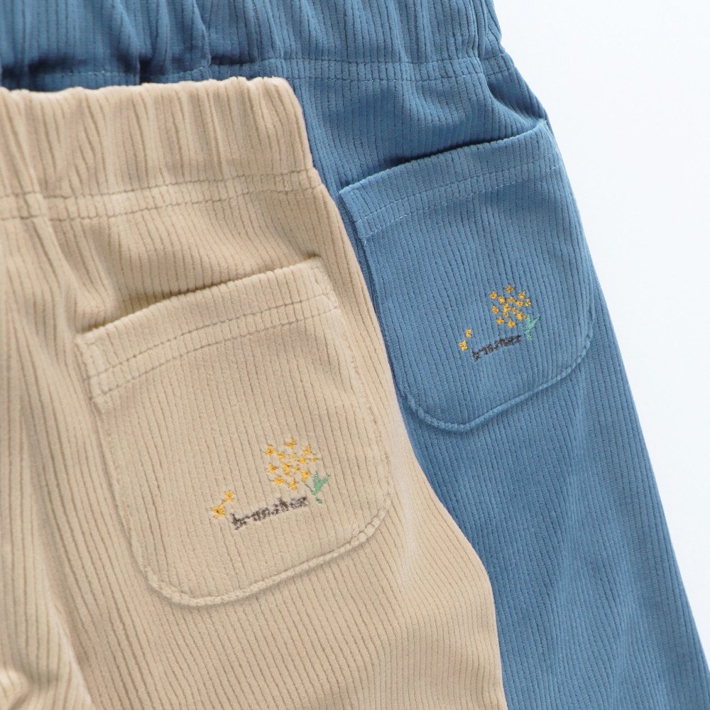 ネイビーブルー