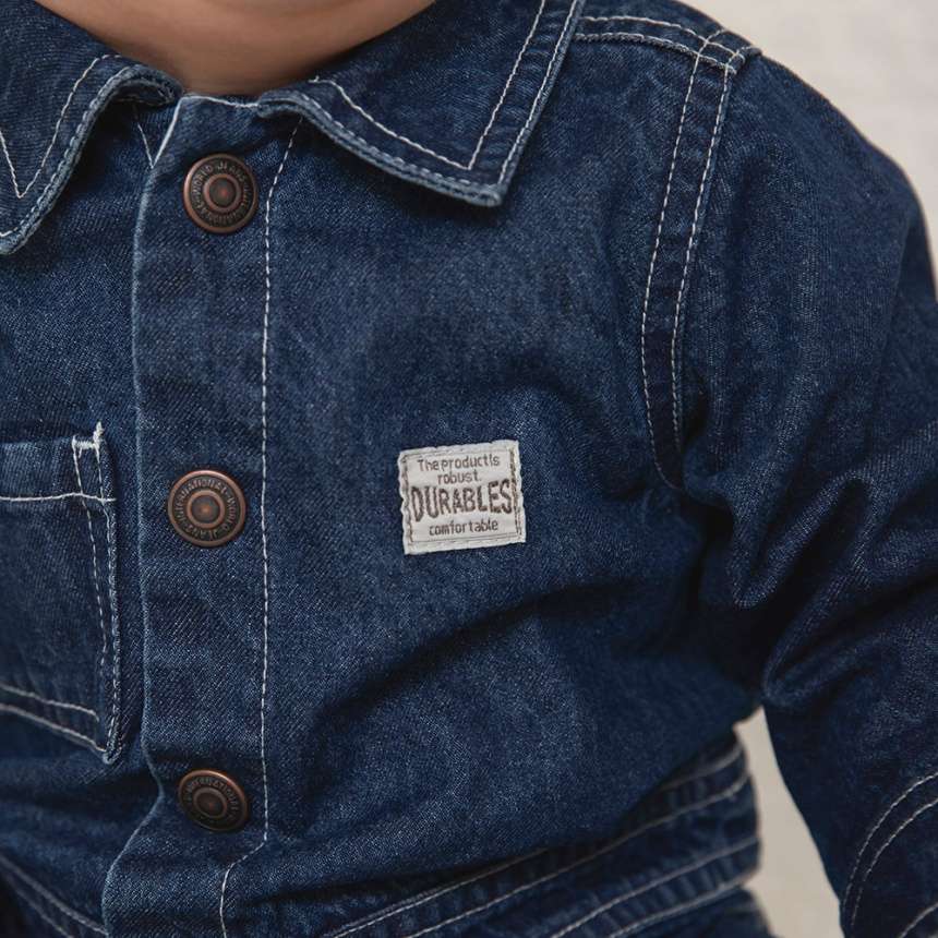 ネイビーブルー