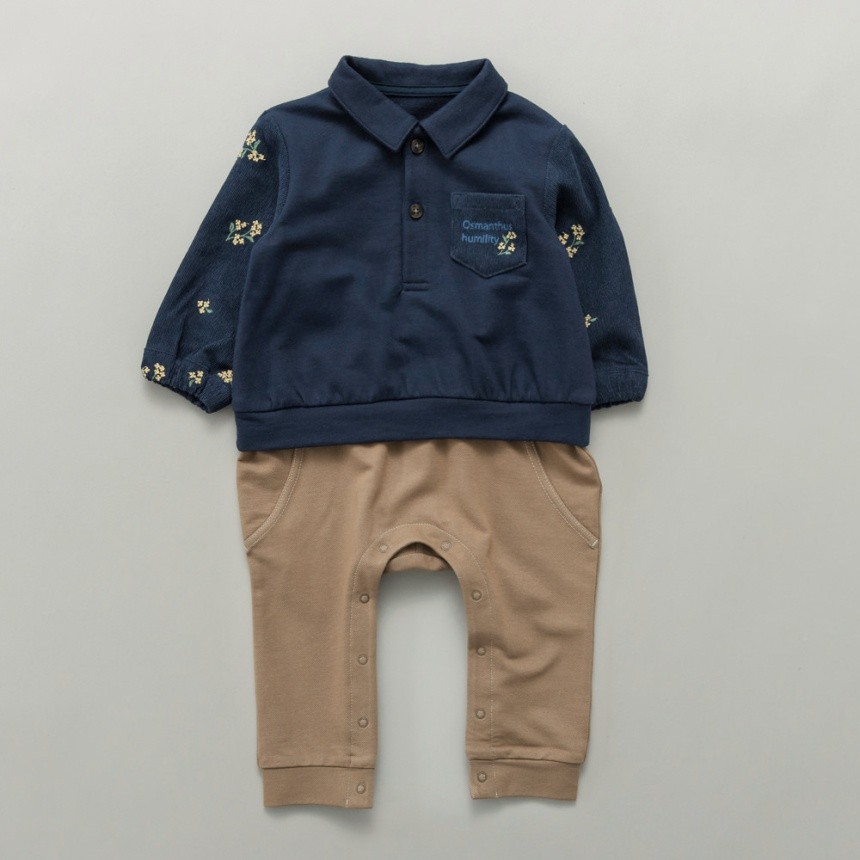 ネイビーブルー