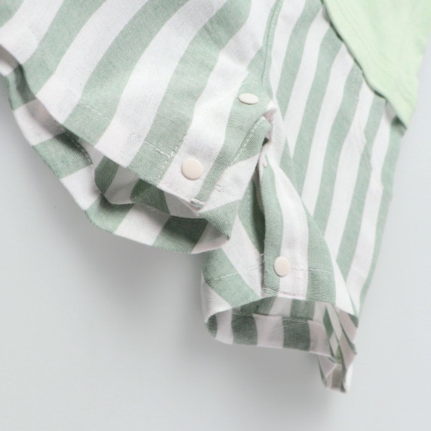 ライトグリーン