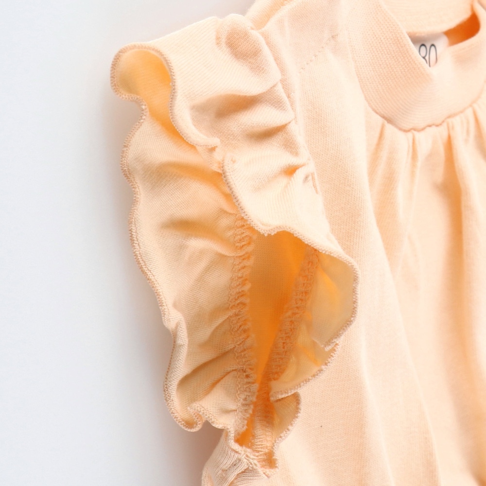 ライトオレンジ