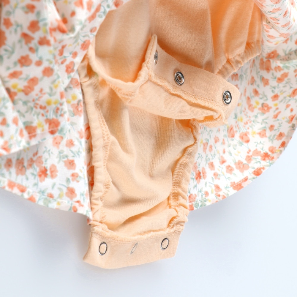 ライトオレンジ