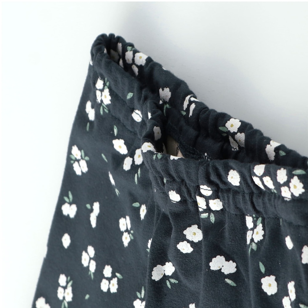 ネイビーブルー