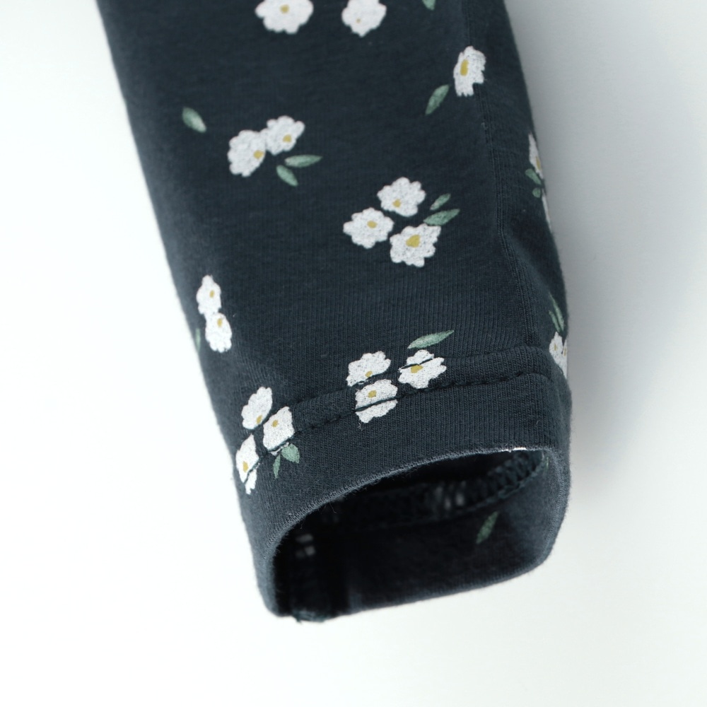 ネイビーブルー