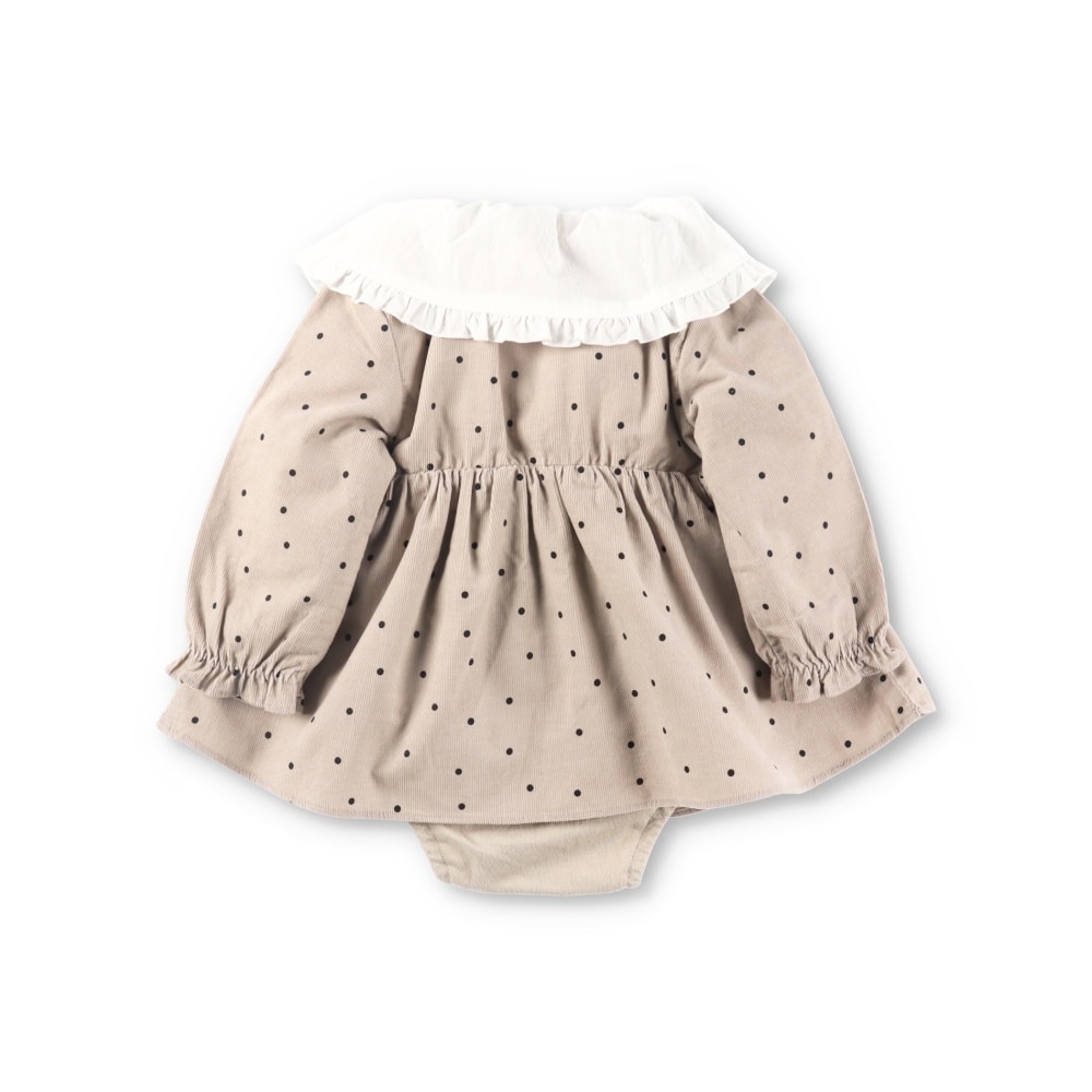 ピンクベージュ