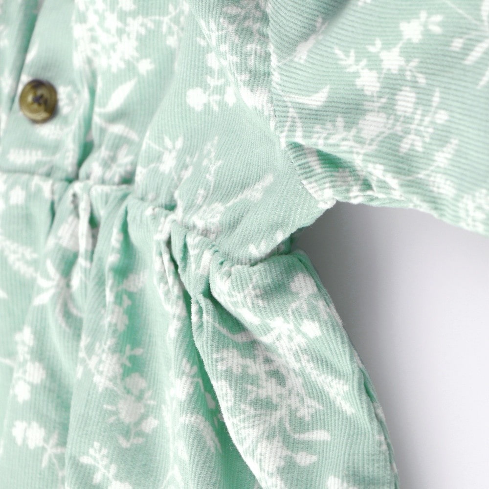 ライトグリーン