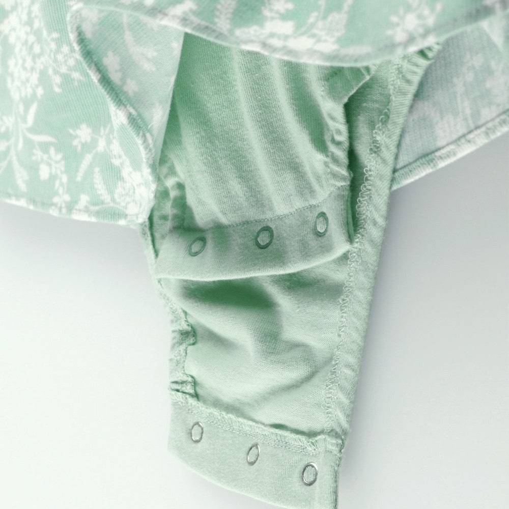 ライトグリーン