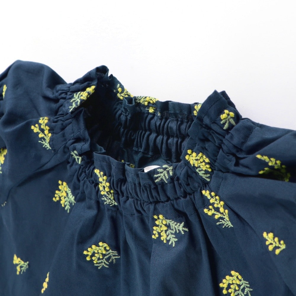 ネイビーブルー