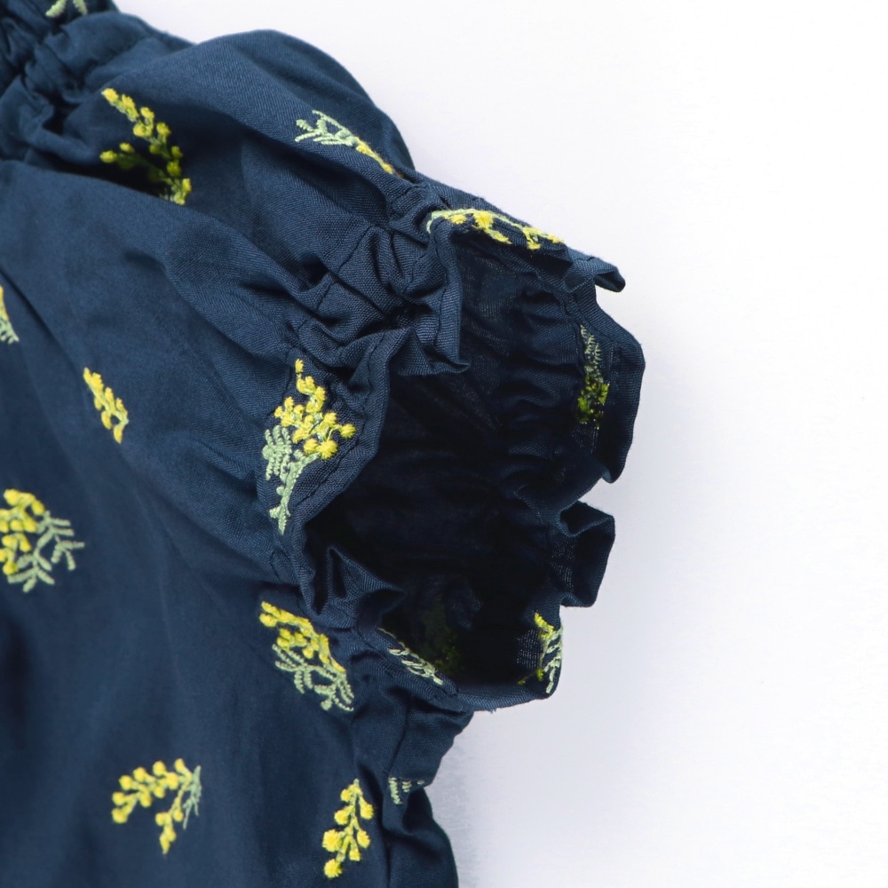 ネイビーブルー