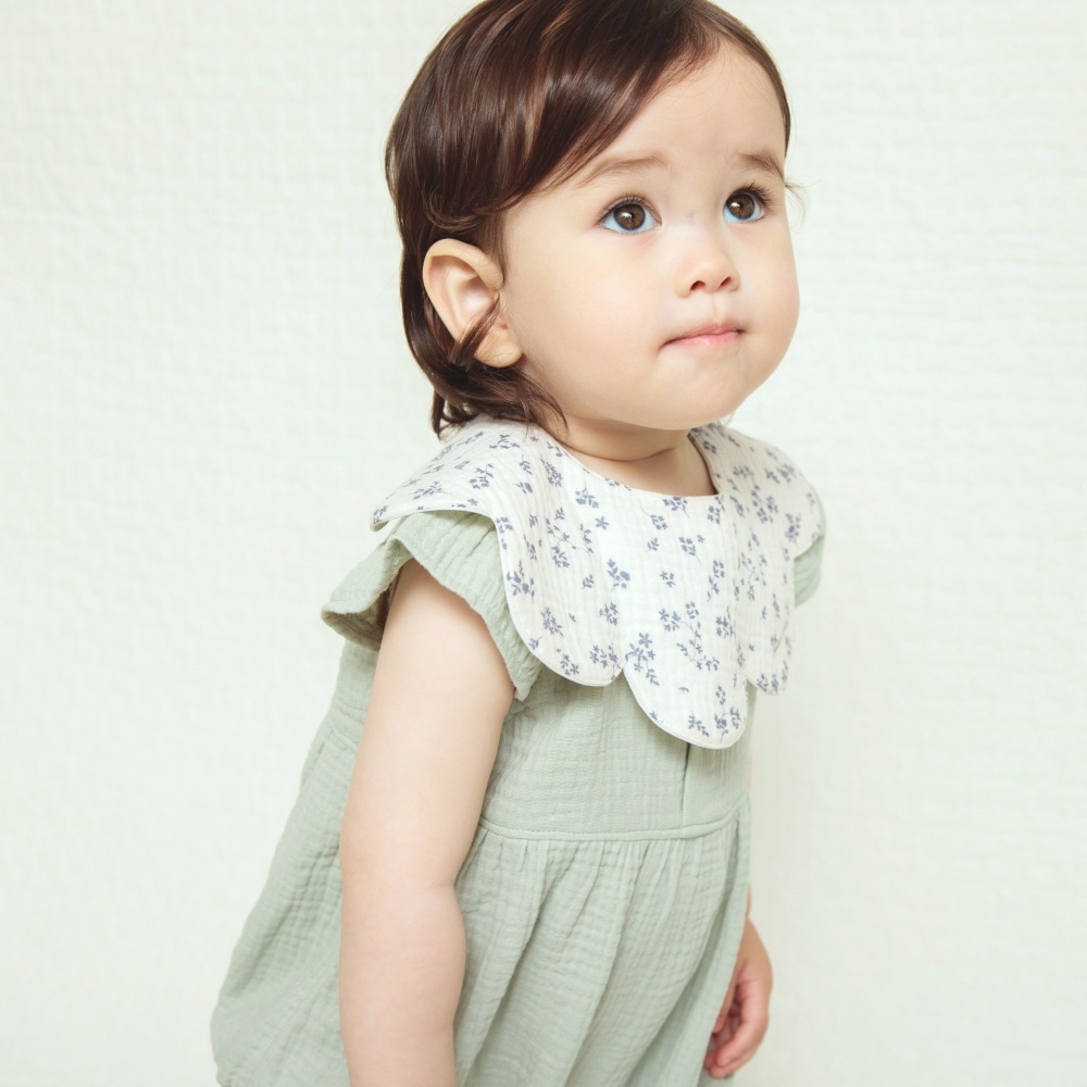 ライトグリーン