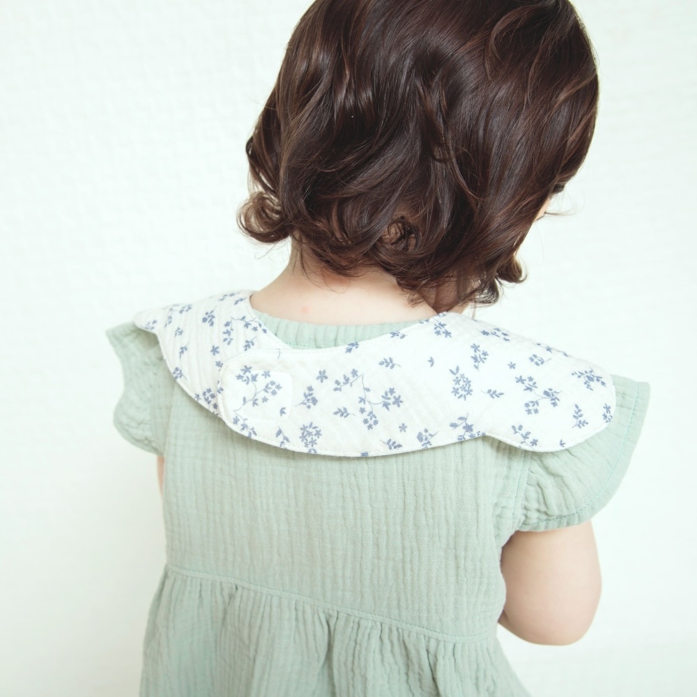 ライトグリーン