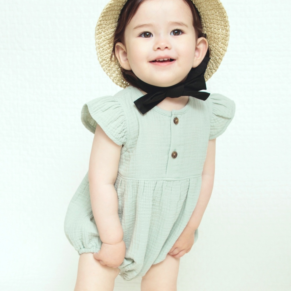 ライトグリーン