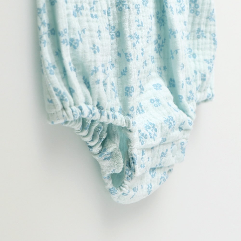 ライトグリーン