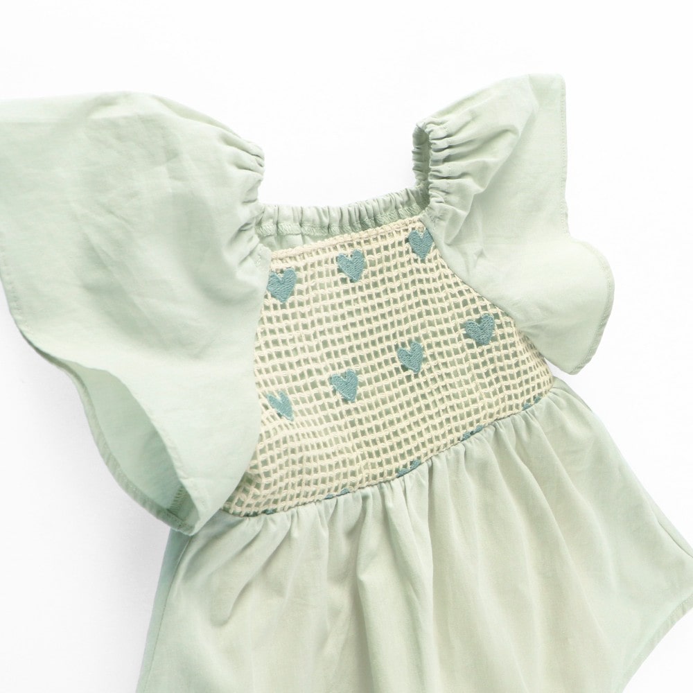 ライトグリーン