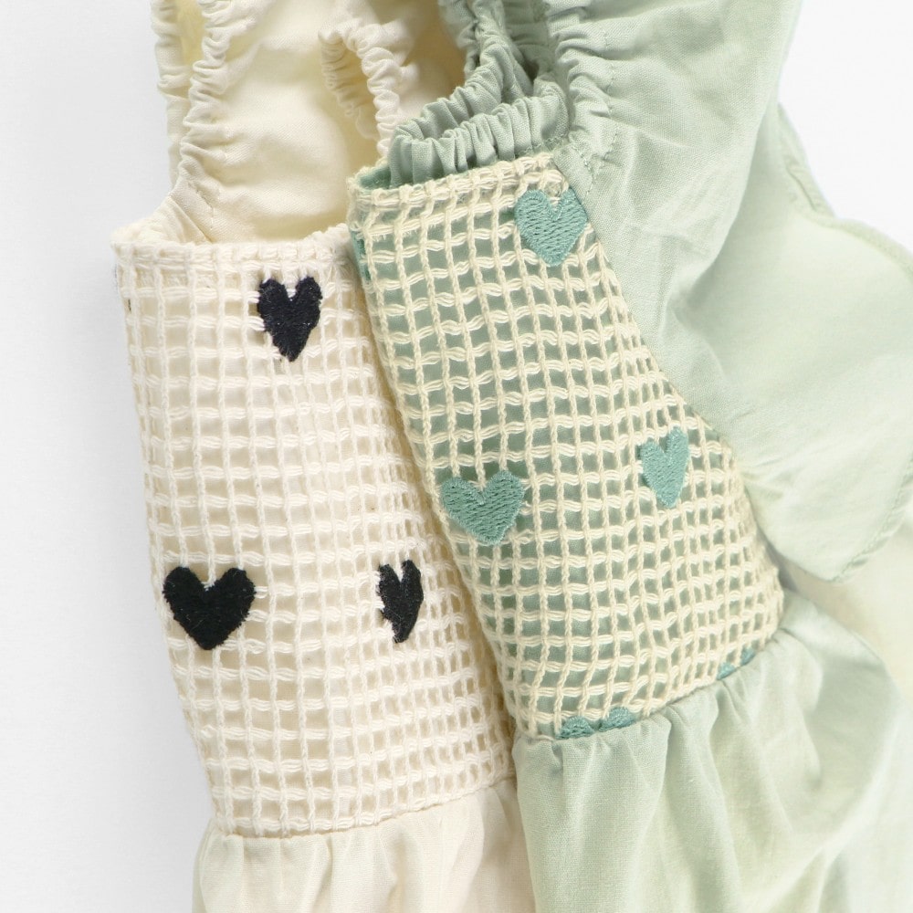 ライトグリーン