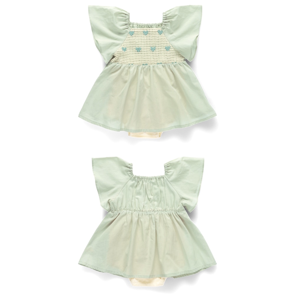 ライトグリーン