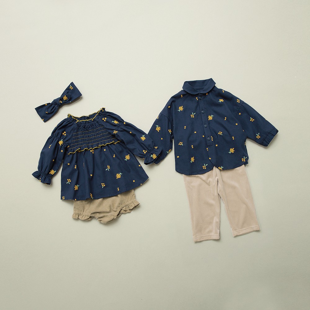 ネイビーブルー