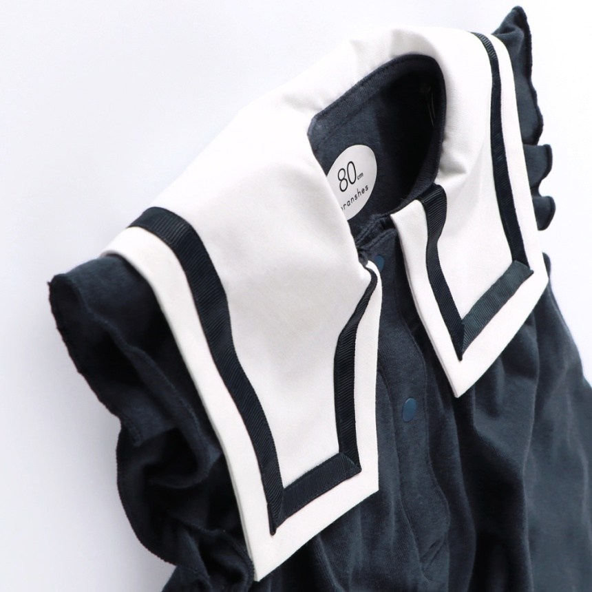 ネイビーブルー