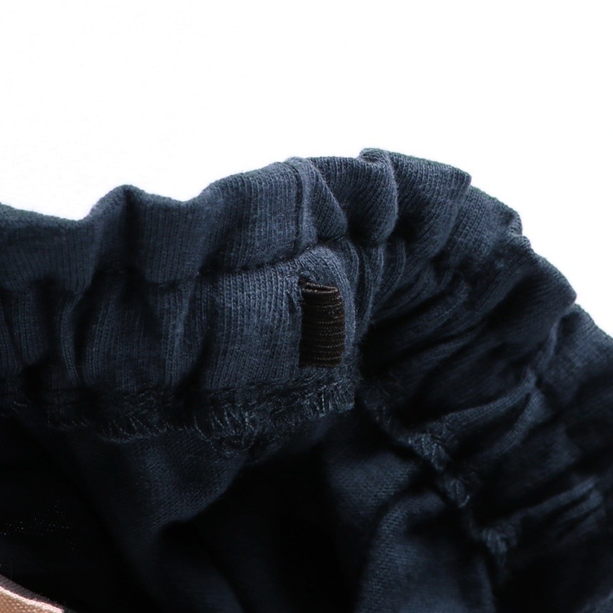 ネイビーブルー