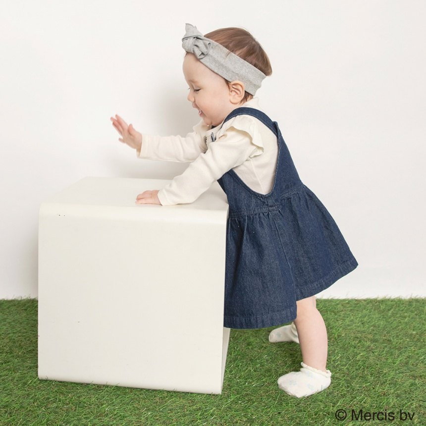 ネイビーブルー