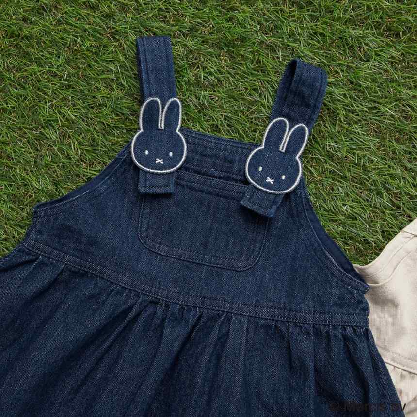 ネイビーブルー