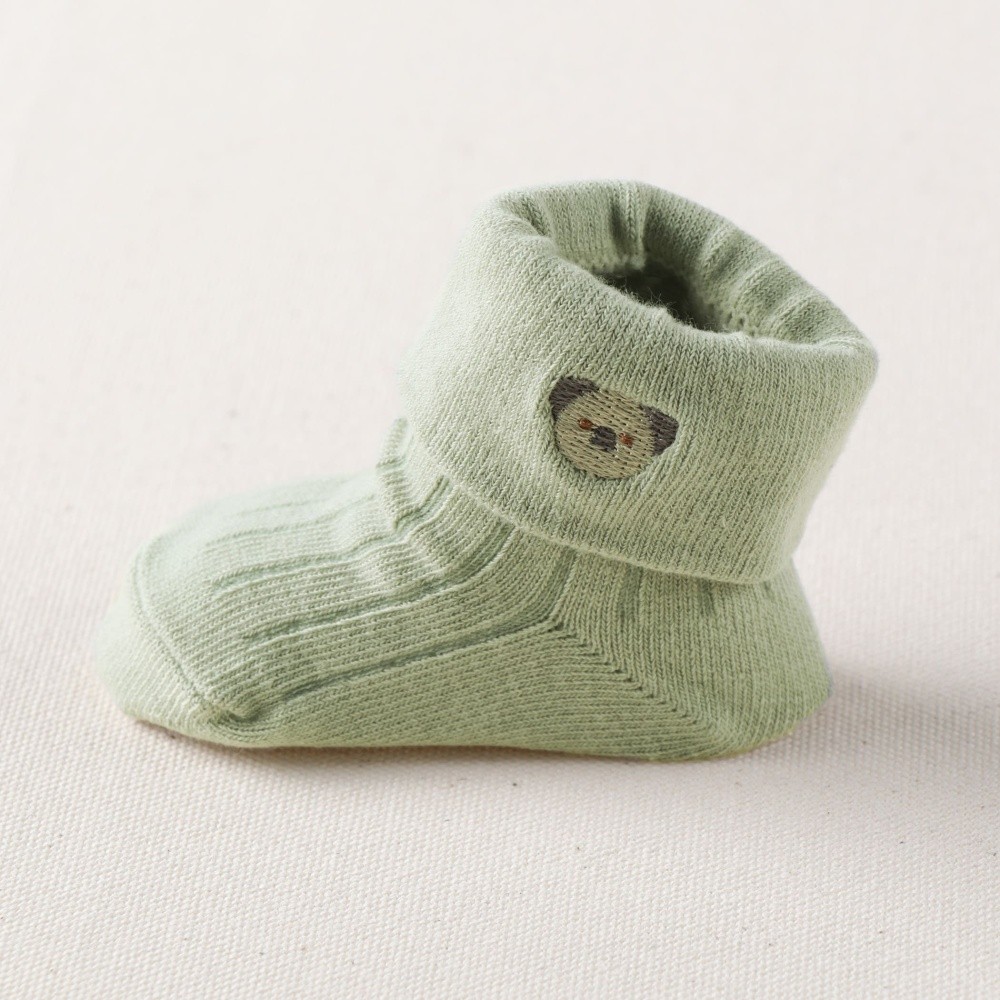 ライトグリーン