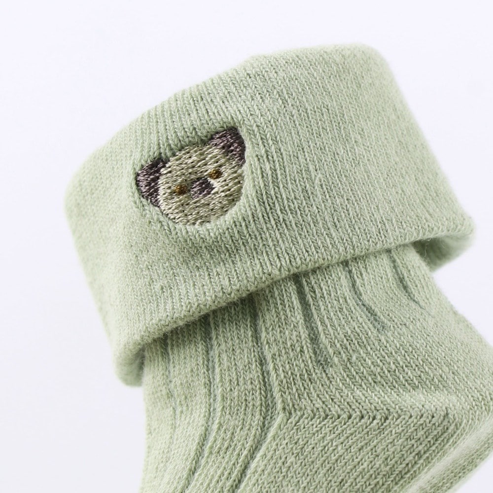 ライトグリーン