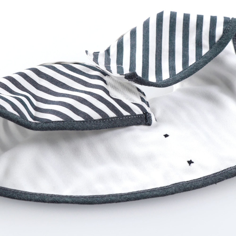 ネイビーブルー