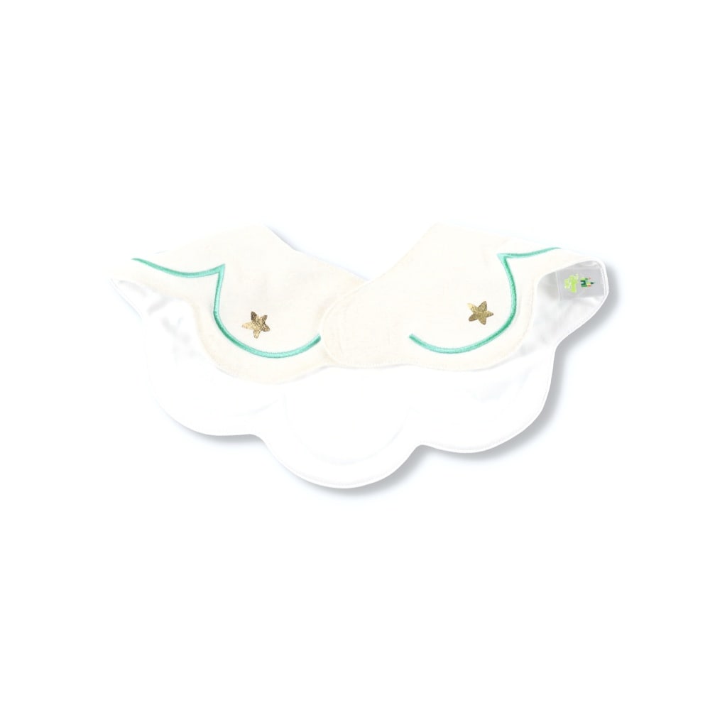 エメラルドグリーン