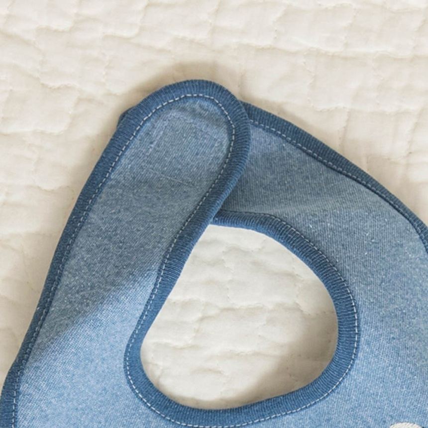 ネイビーブルー