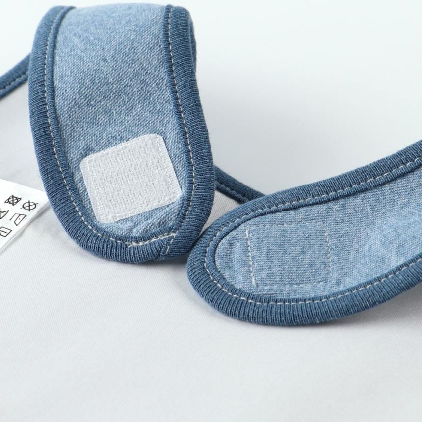 ネイビーブルー