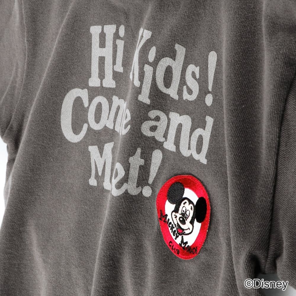 チャコールグレー