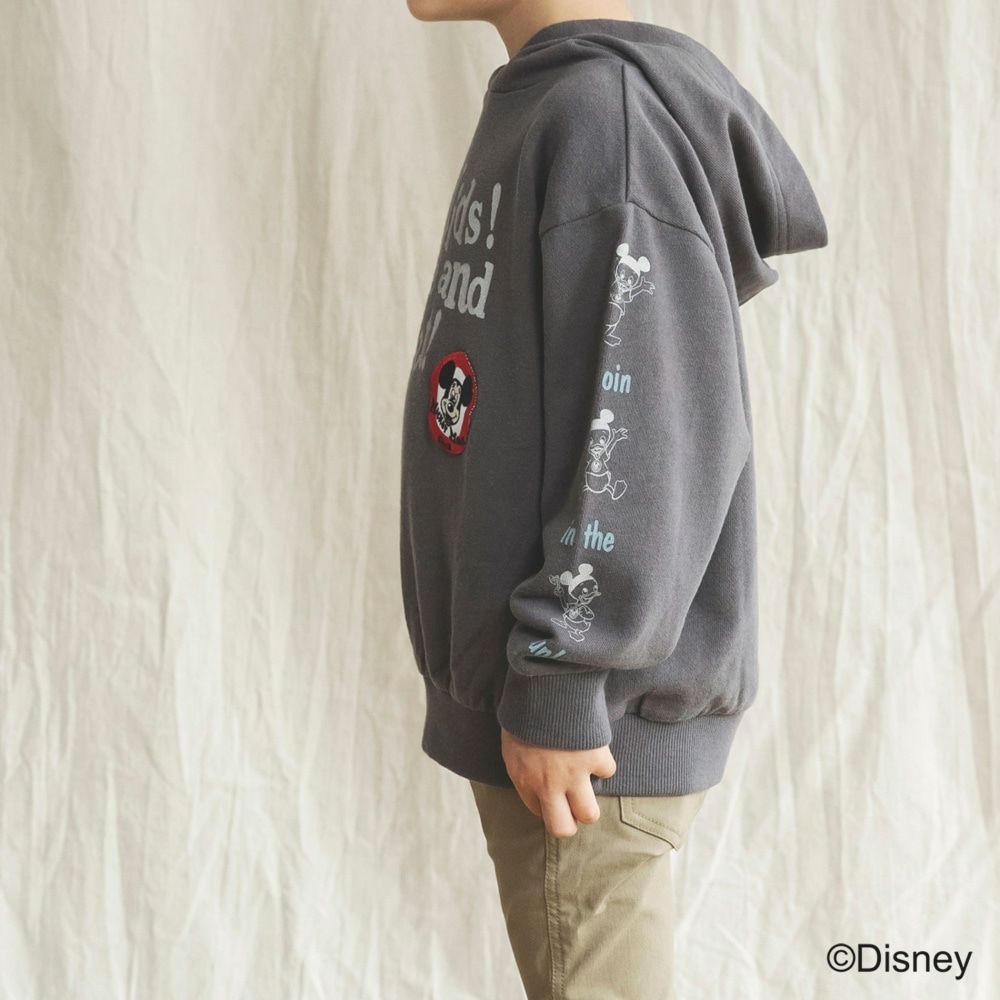 チャコールグレー