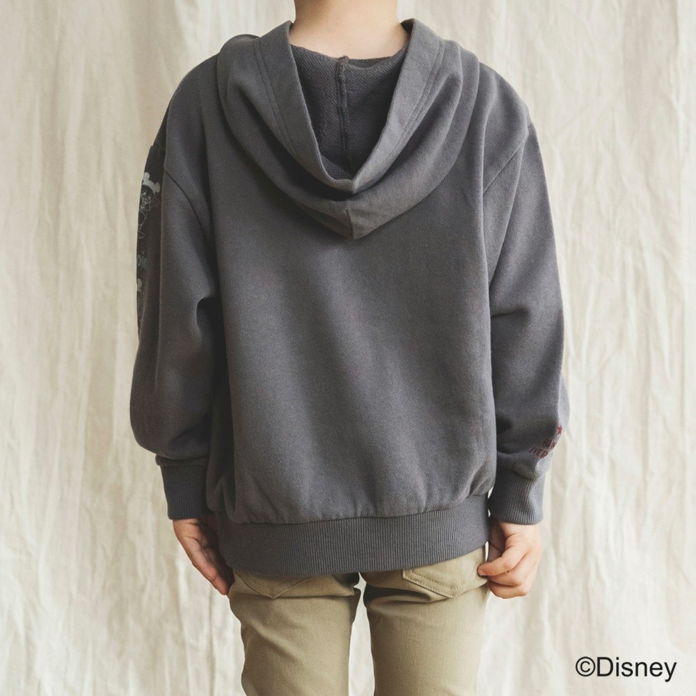 チャコールグレー