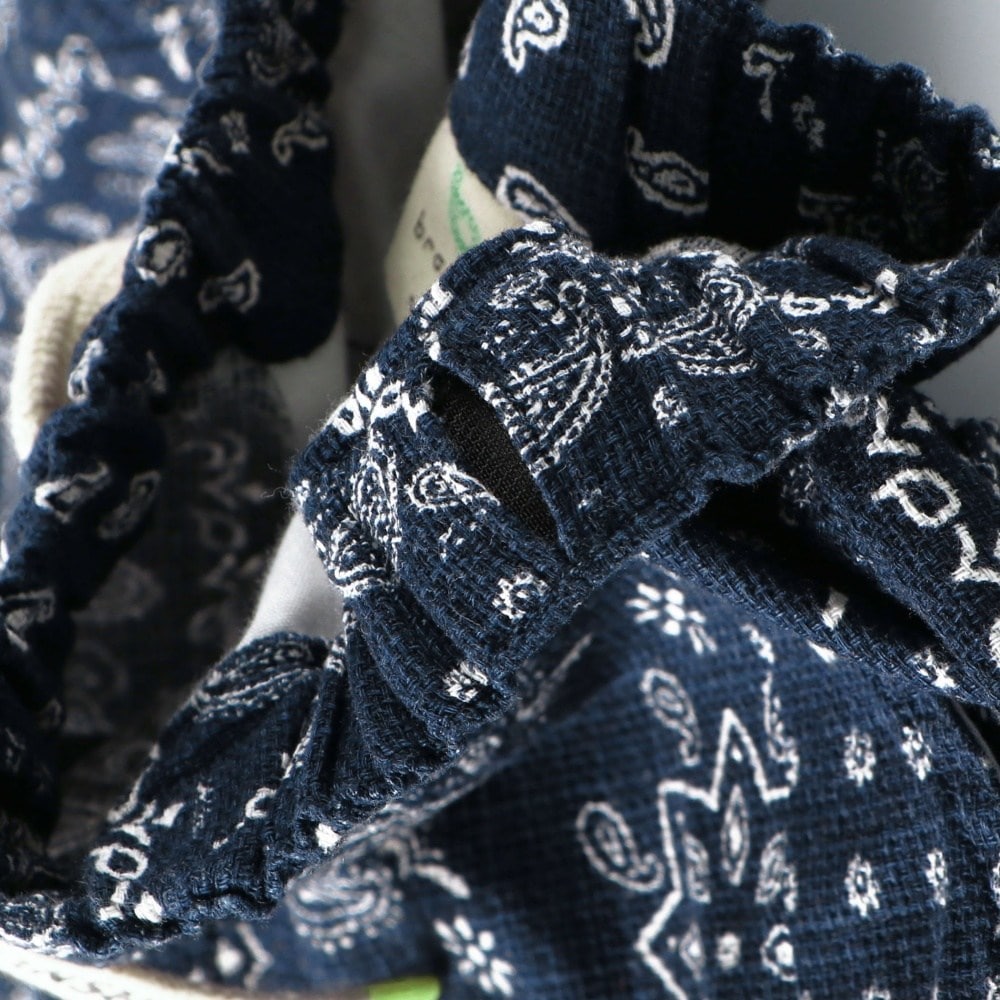 ネイビーブルー