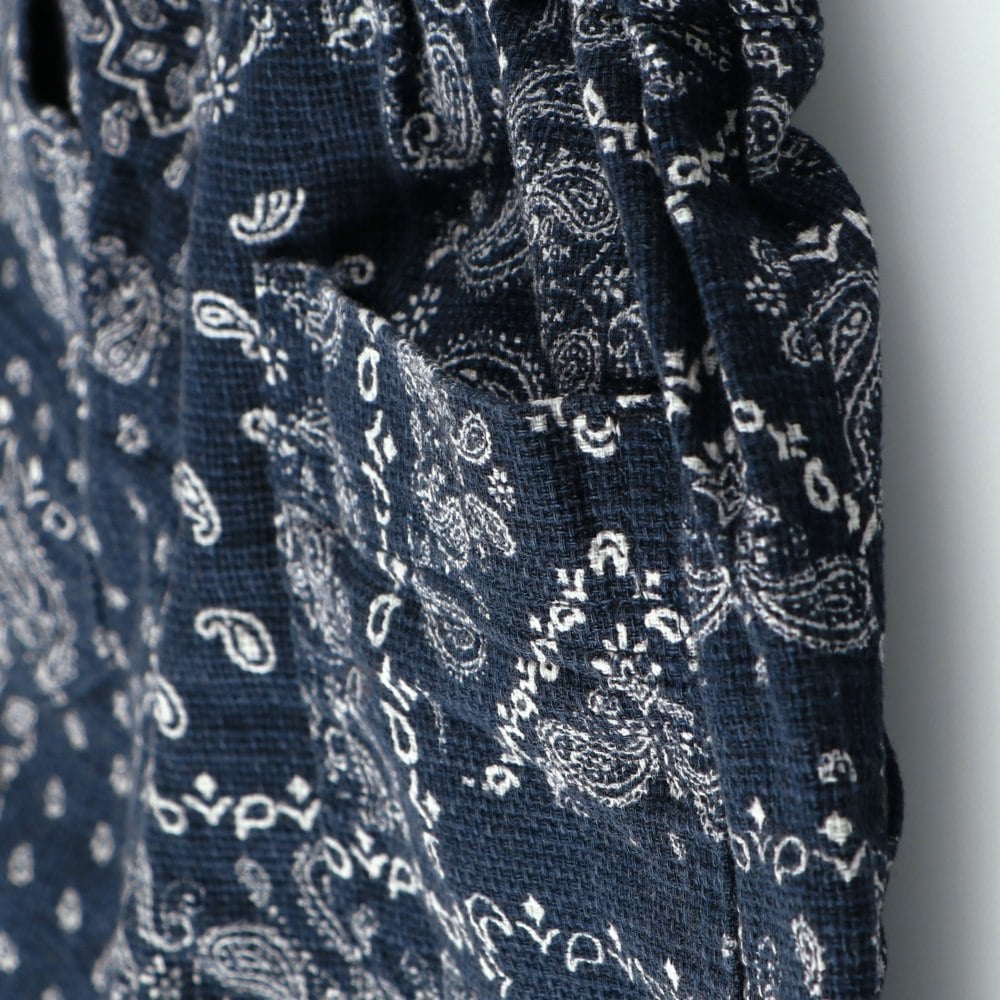 ネイビーブルー