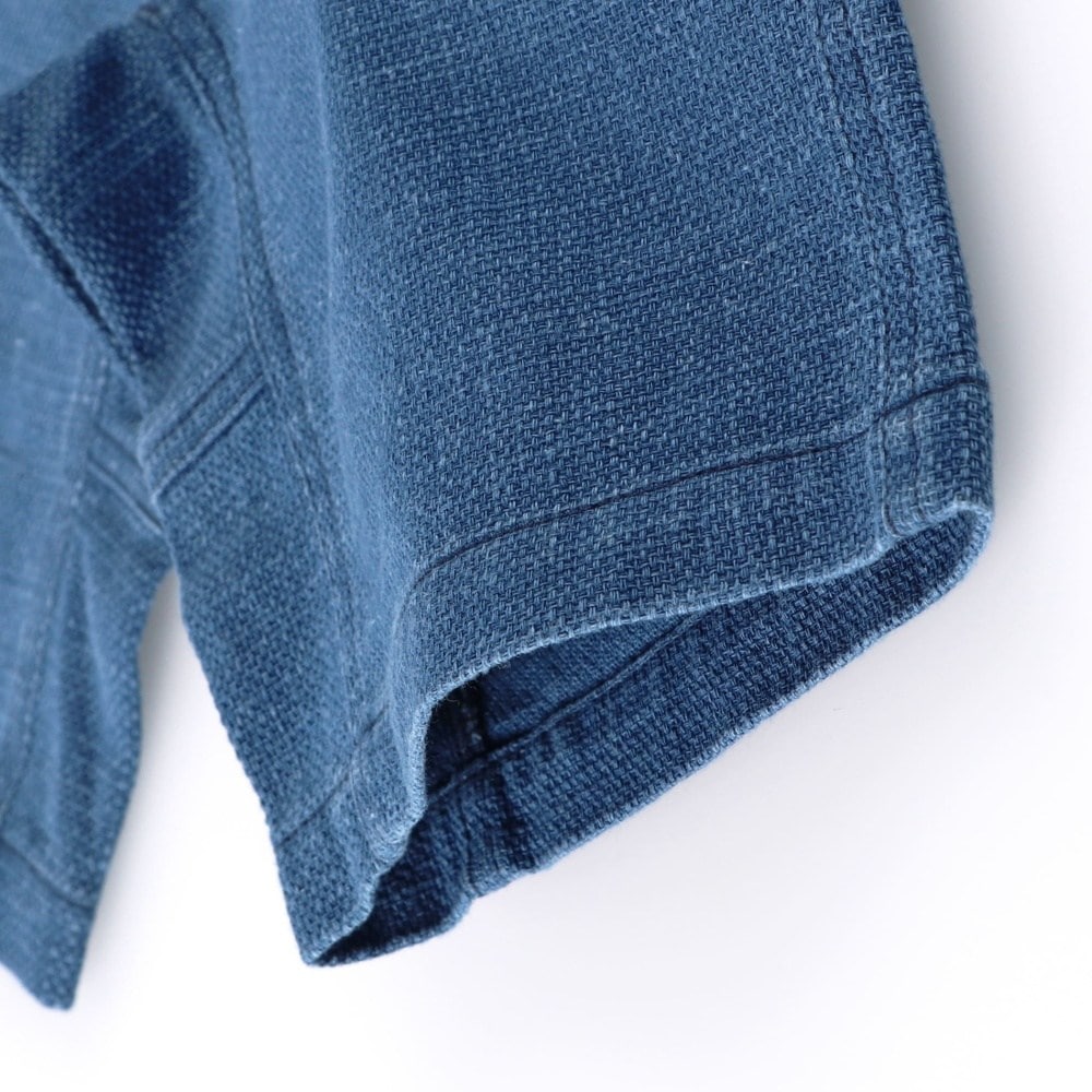 ネイビーブルー