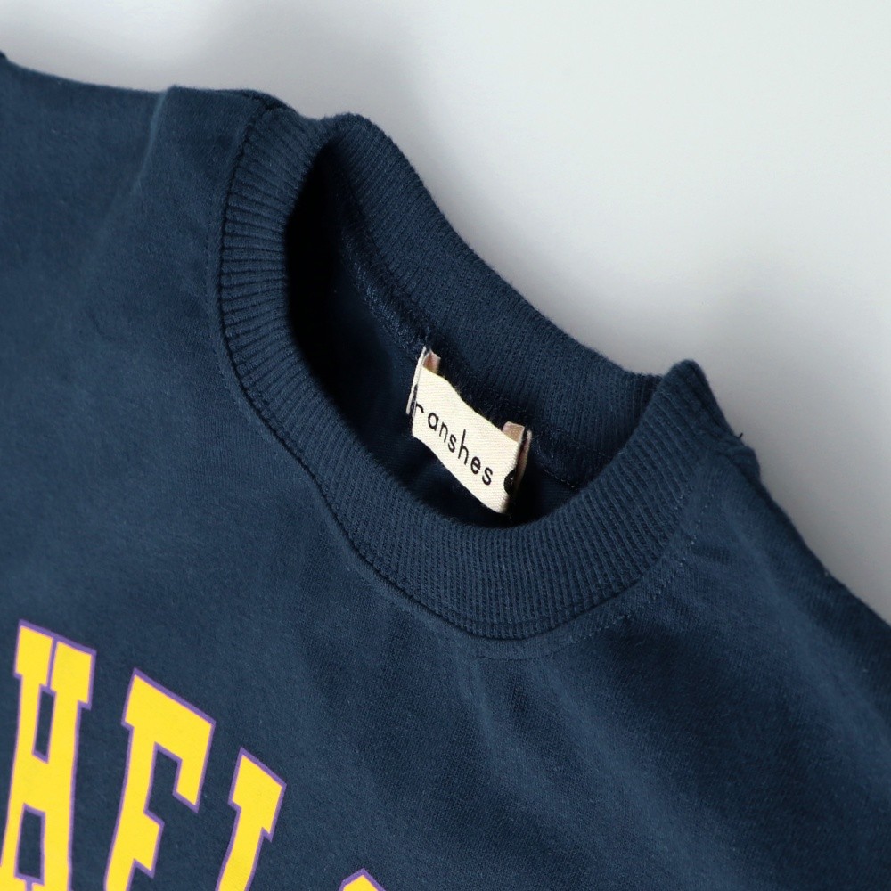 ネイビーブルー