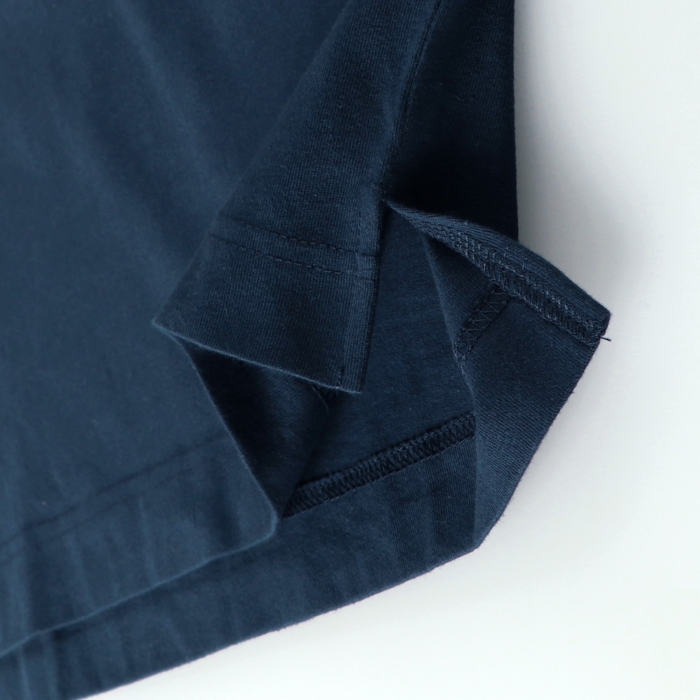 ネイビーブルー