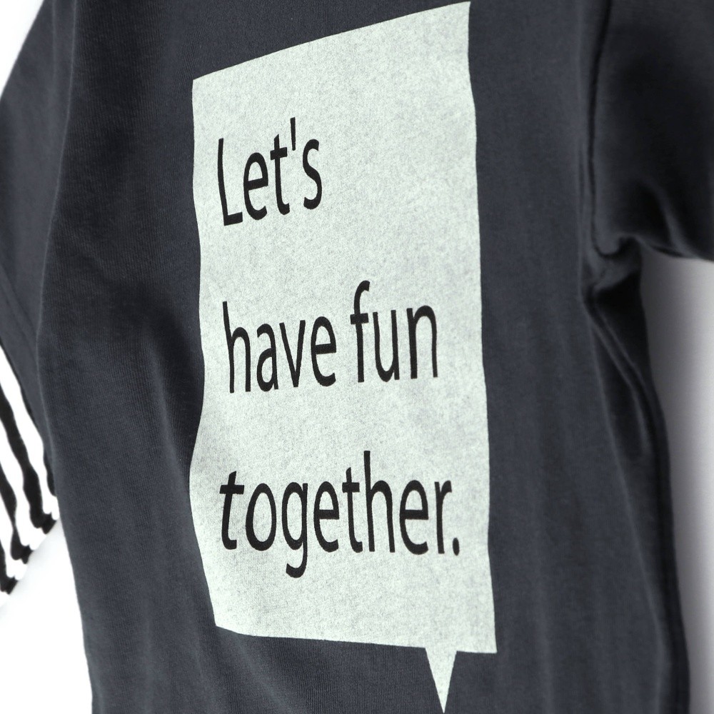 チャコールグレー